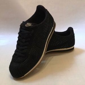 Nike Cortez (snake skin pattern leather)